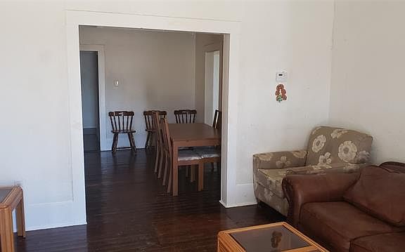 3rd image of 213 Christian St