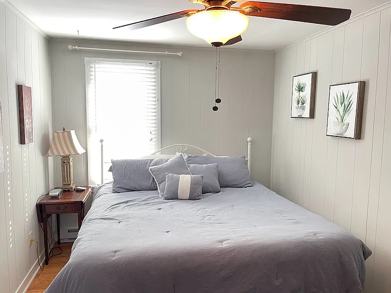 4862 Michigan Ave — Photo 15