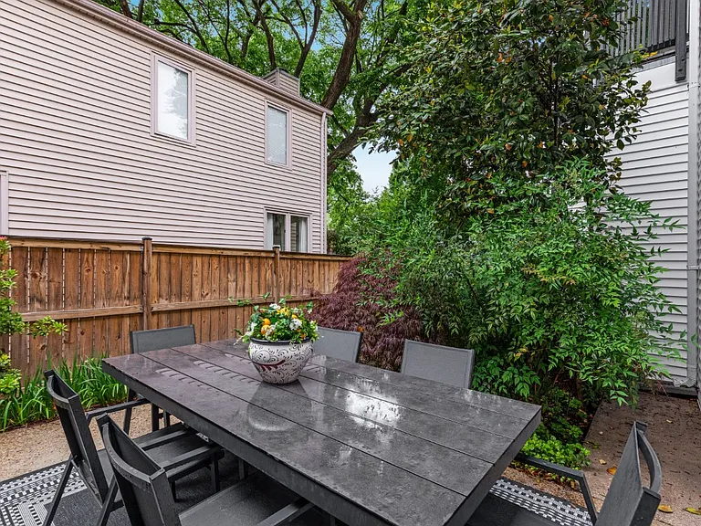 4817 Chevy Chase Blvd — Photo 28