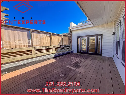360 Dauphin St Photo 1