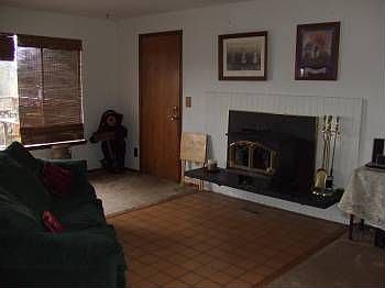 5th image of 10411 Fawn Dr NW