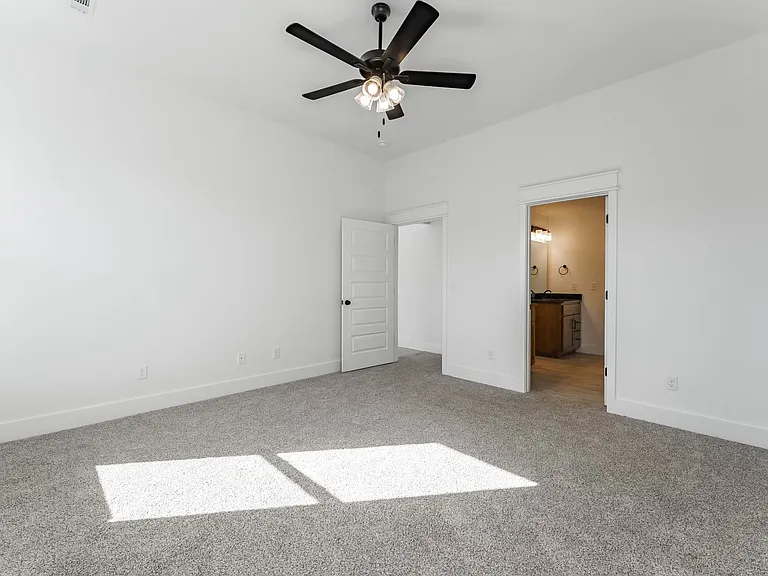 2361 Buckside St — Photo 8