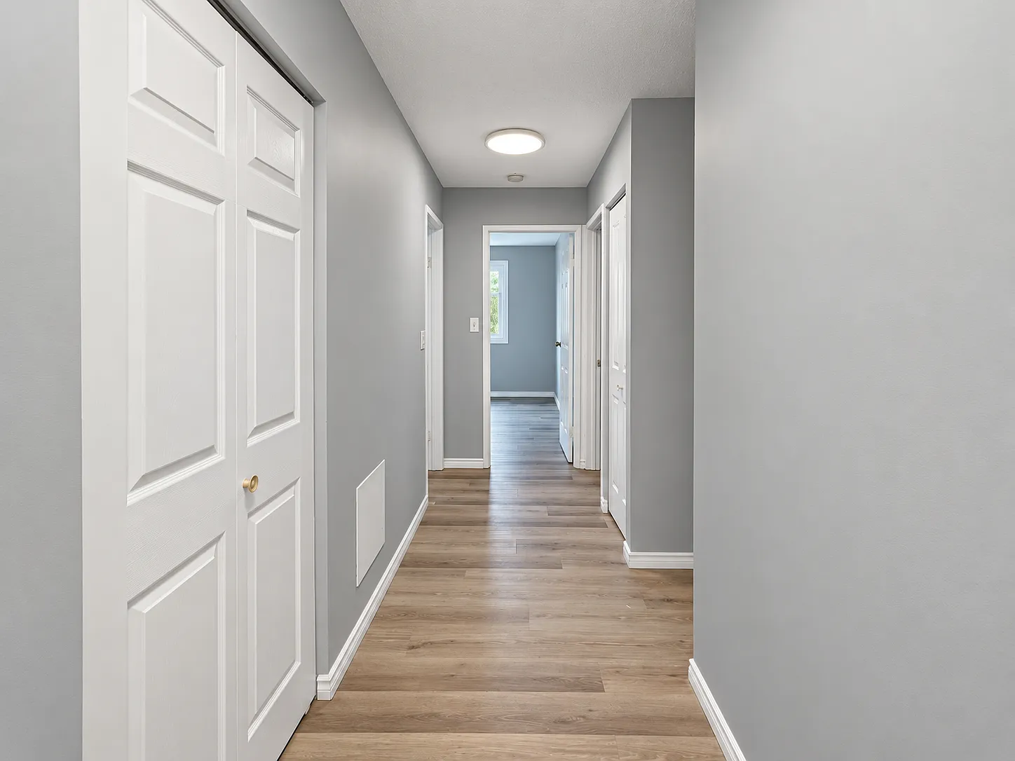 Meadow Mews Apartments — Photo 1