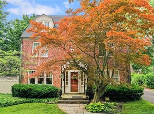 1649 Asylum Ave, West Hartford, CT 06117