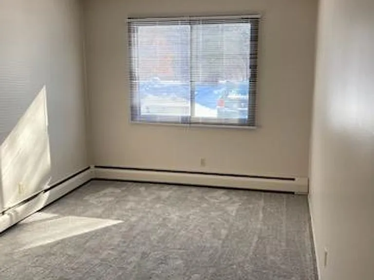 107 7th St N - Mora Apartments — Photo 6