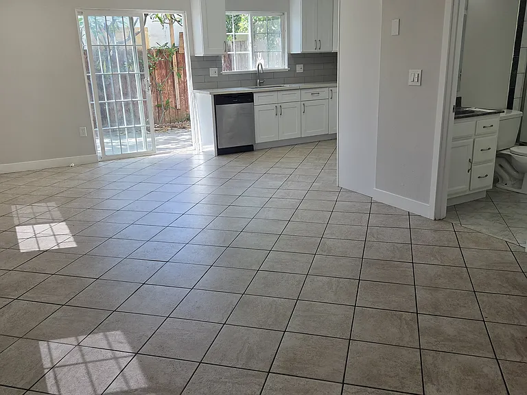 751 S Arizona Ave — Photo 36