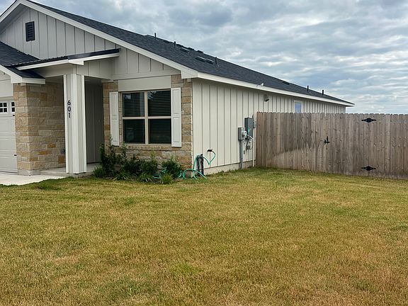 2nd image of 601 Campus St #601