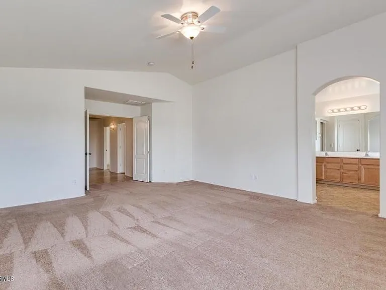 42376 W Chisholm Dr — Photo 16