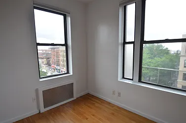 Rented by CITY SKYLINE REALTY INC