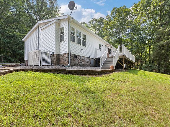 5th image of 2497 Foster Rd