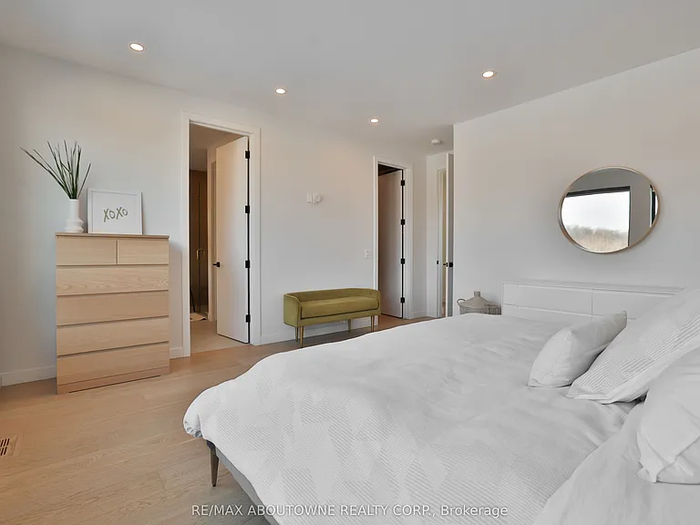 70 Upper Mount Albion Rd — Photo 17