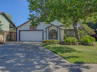 570 Martinique Cir, Redding, CA 96003