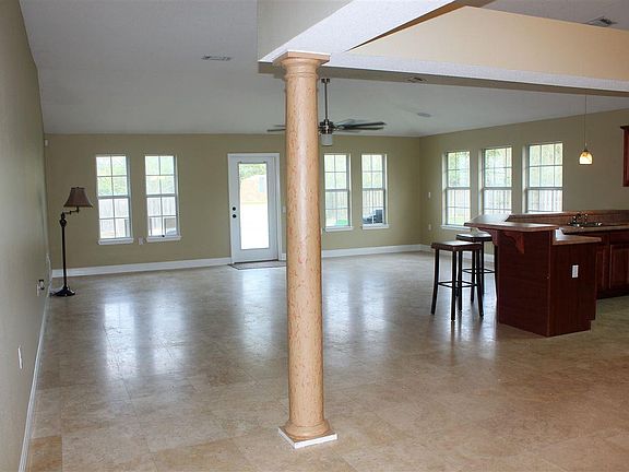 4th image of 2306 Tall Oak Dr