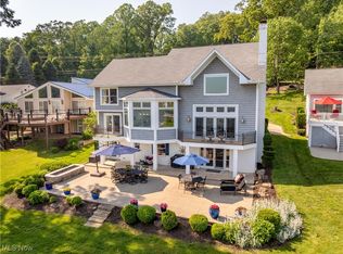 30 E Mohawk Dr, Malvern, OH