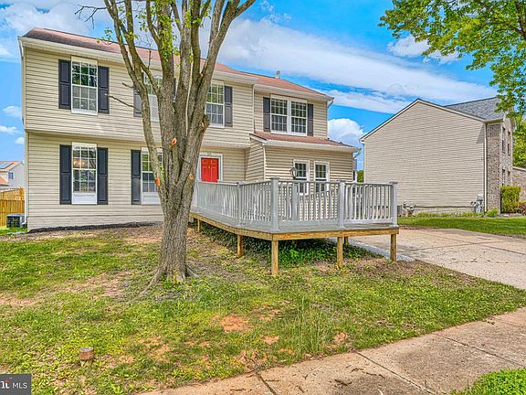 2nd image of 20 Sunrise Ct