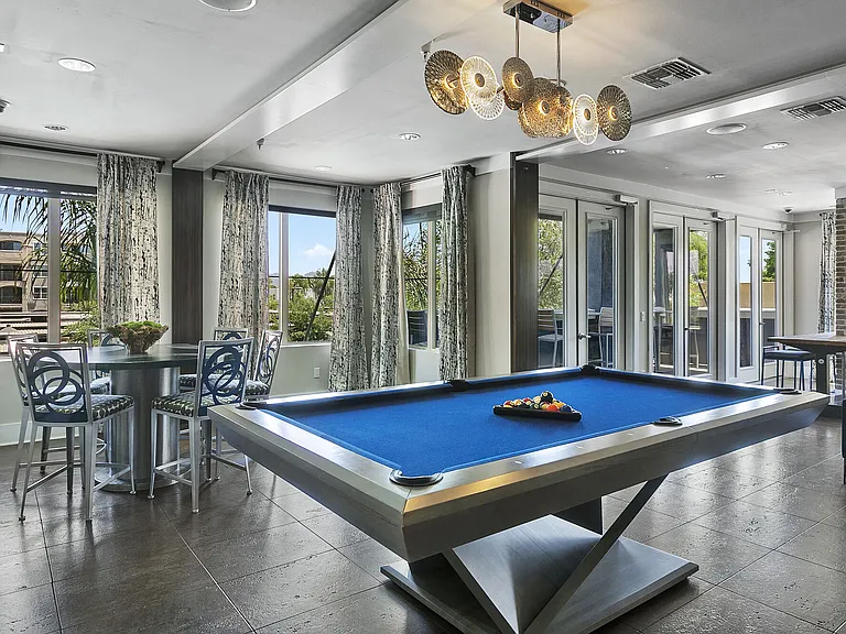 Luxe Scottsdale — Photo 16