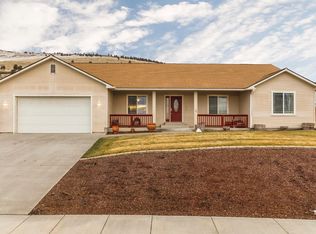 5841 N Hills Dr, Klamath Falls, OR 97603