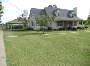 1316 Edgewood Dr, Pulaski, TN 38478