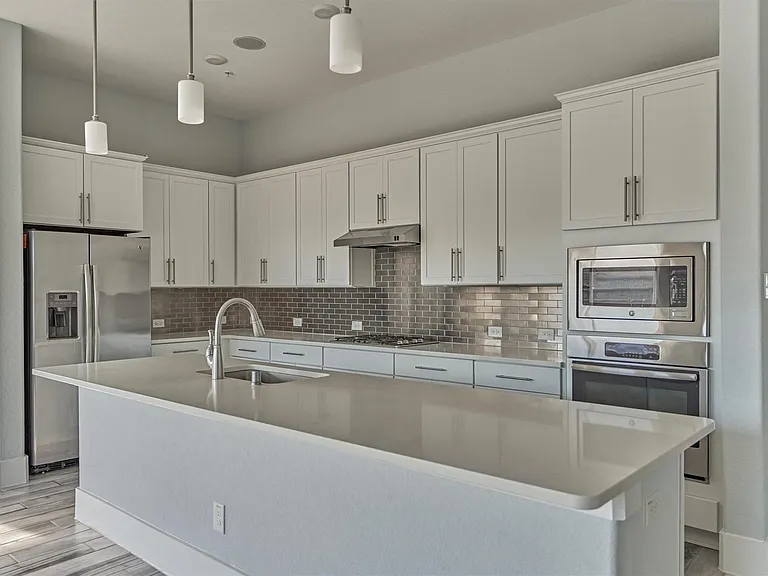 2113 Solstice Blvd — Photo 23