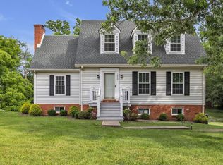 1030 Fairway Dr, Georgetown, KY 40324