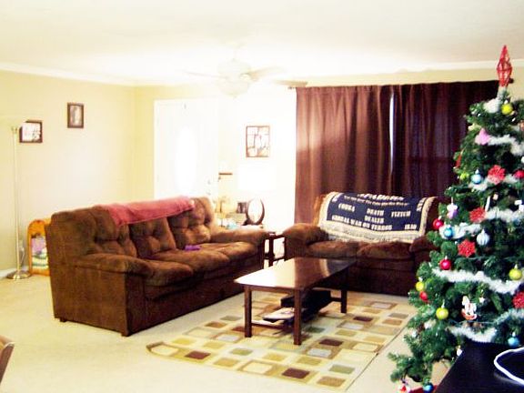 2nd image of 12069 Hidden Meadow Ln
