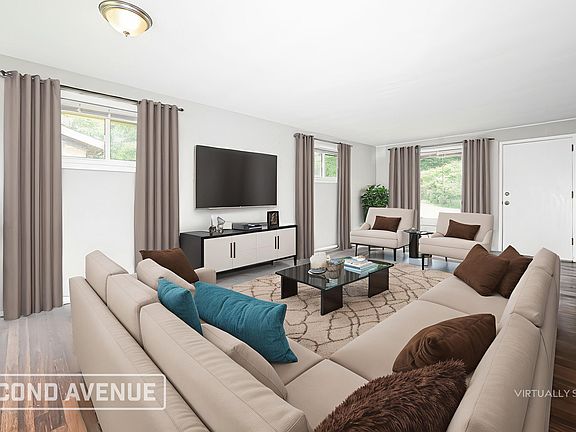 2nd image of 642 Garden City Dr