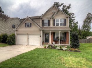 708 Castleton Ln, Woodstock, GA 30189