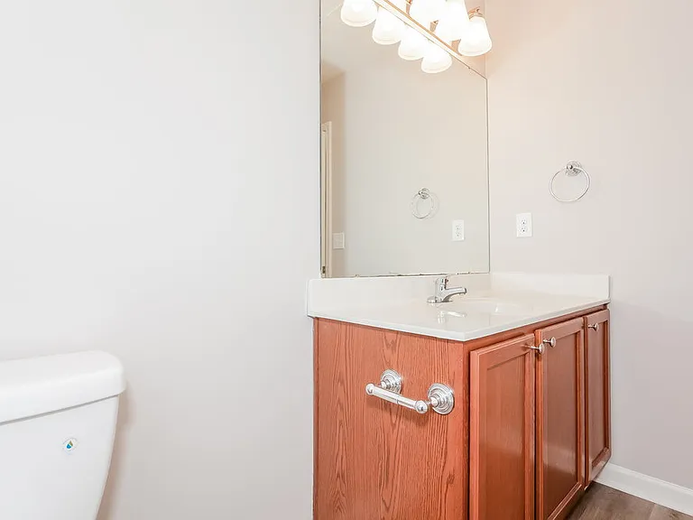 204 Ravenridge Ct — Photo 15
