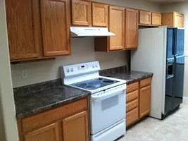 3 bed, 1093 sqft, $1,700 — Photo 4