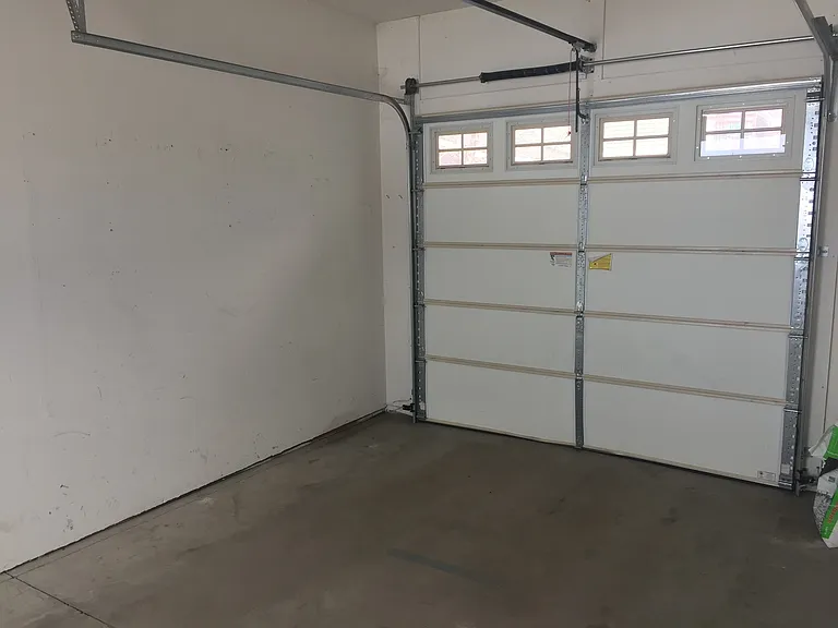 3337 N 27th Ave #30 — Photo 3