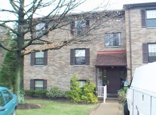 7523 Penn Bridge Ct, Pittsburgh, PA 15221