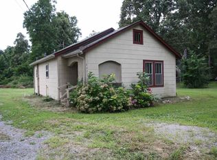 6623 Benton Rd, Paducah, KY 42003