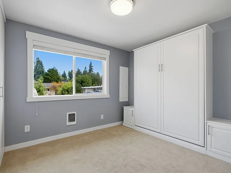 16015 SE 9th St — Photo 11