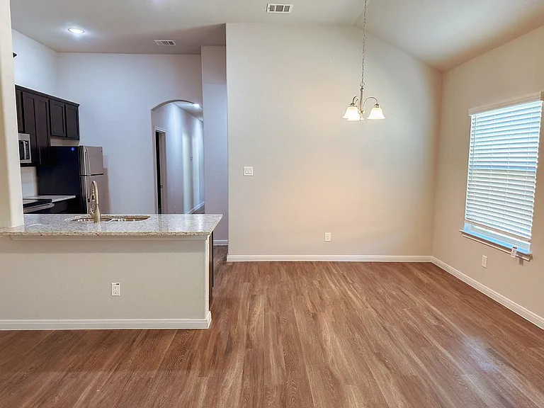 10007 Westover Blf — Photo 3