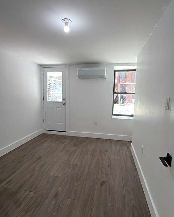 2nd image of 1218 Colgate Ave #4