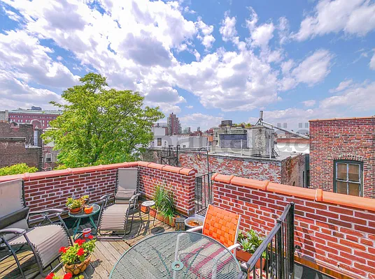 Rented by (Legacy) NY Quality Living Uptown | media 12