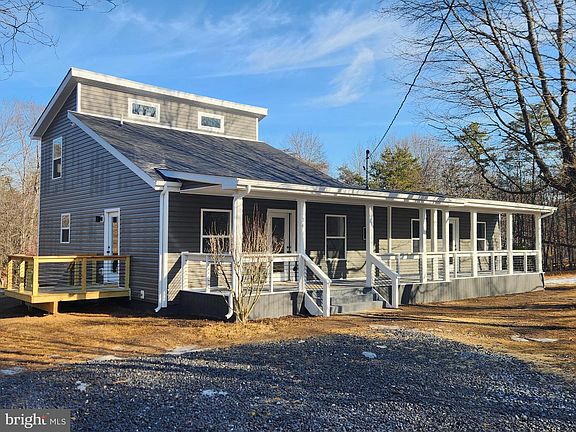 3rd image of 36 Plum Tree Ln