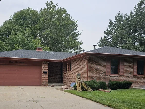 4211 S 30th St, Lincoln, NE 68502