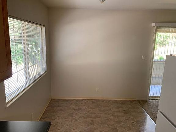 2nd image of 3223 Glendora Dr APT 8