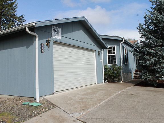 2nd image of 651 NE Ventura St