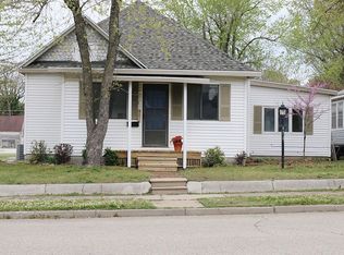 921 W 1st St, Webb City, MO 64870