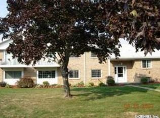 1006B Greenleaf Rd, Rochester, NY 14612