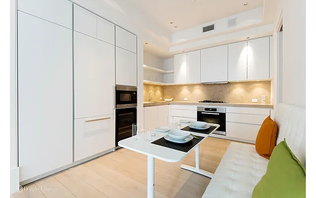 Rented by Douglas Elliman | media 17
