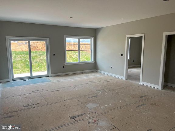 5th image of 309 Ridgefield Dr