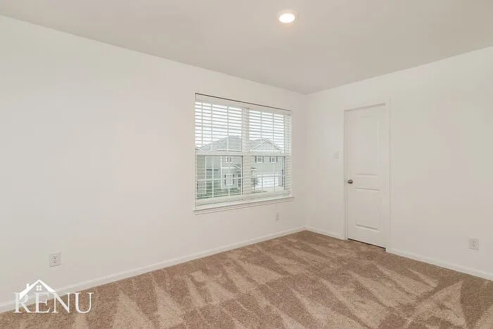 2954 Jackson Smt — Photo 15