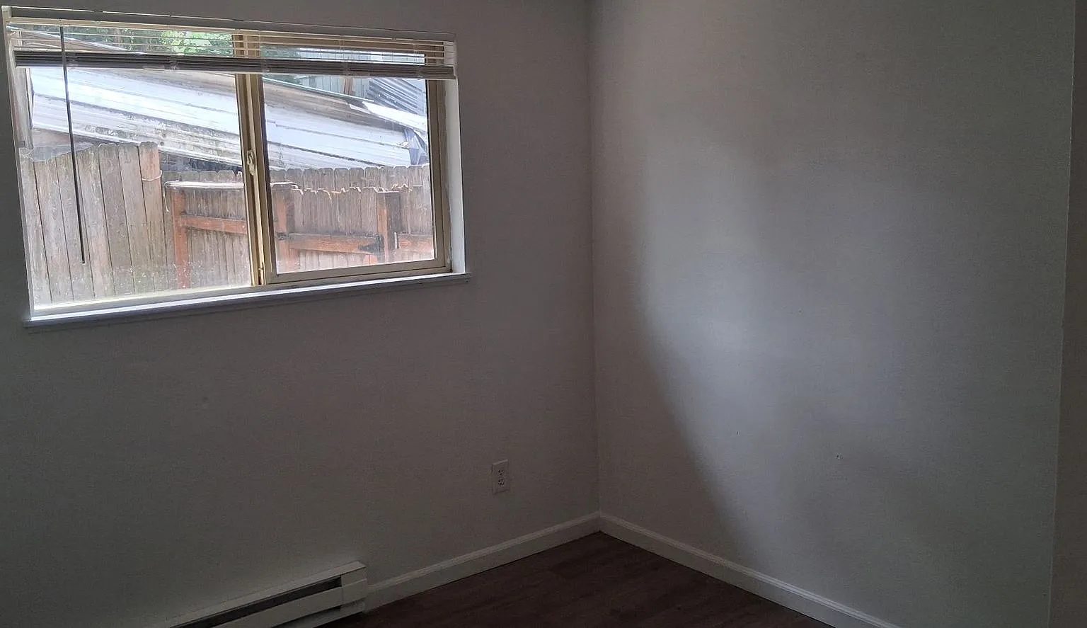 Zion Court 18 plex — Photo 4
