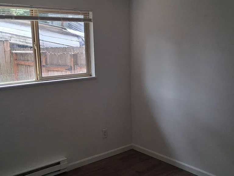 Zion Court 18 plex — Photo 4