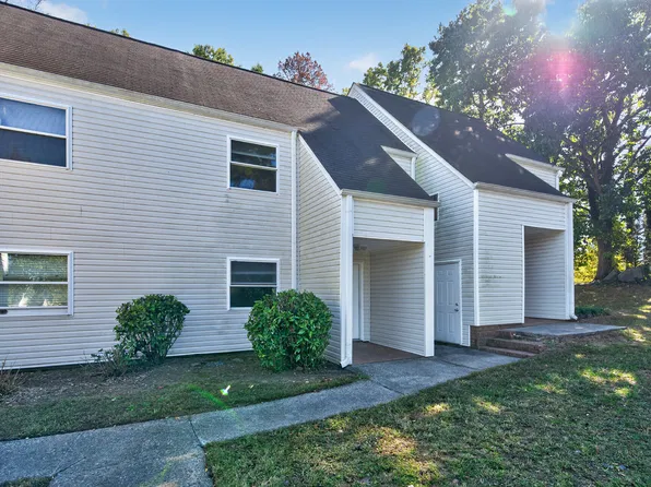 9105 Spyglass Pl, Charlotte, NC