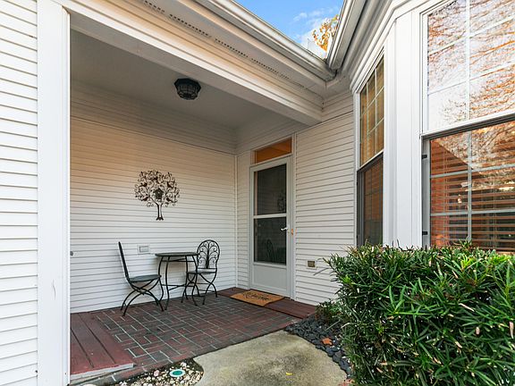 5th image of 9127 Delancey Cir
