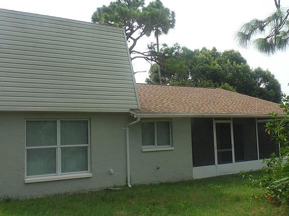 3rd image of 15730 Sea Pines Dr